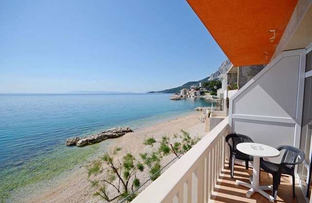 Apartments Jure (33821-A3) - Drasnice
