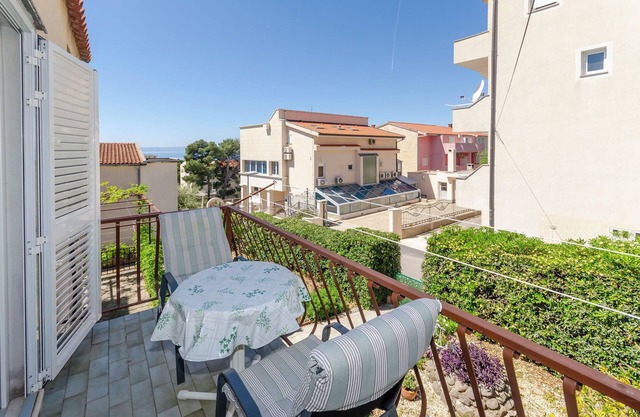 Apartments Katica (31881-A1) - Makarska