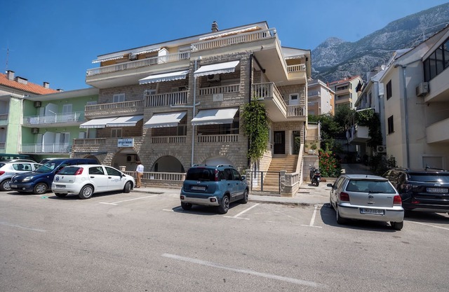 Apartments Pero