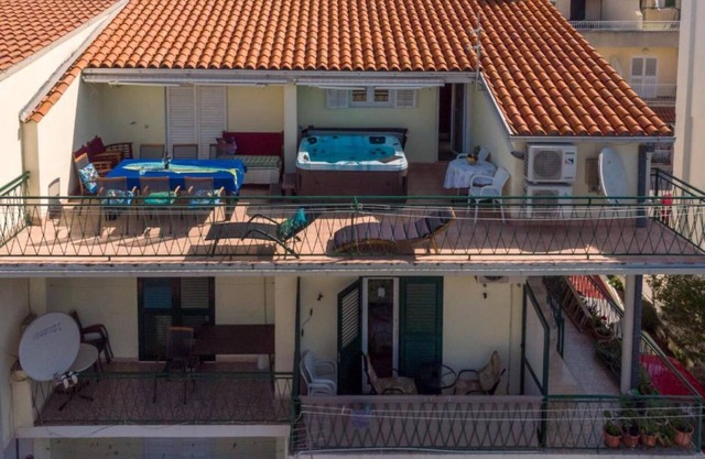 Apartments Ribarević - One Bedroom/Balcony
