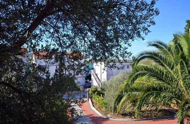 Apartments Rosanda (20441-A2) - Pirovac