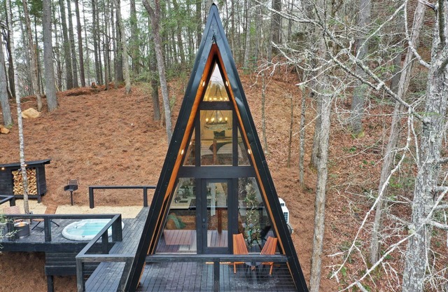Apex Treehouse Blue Ridge, GA
