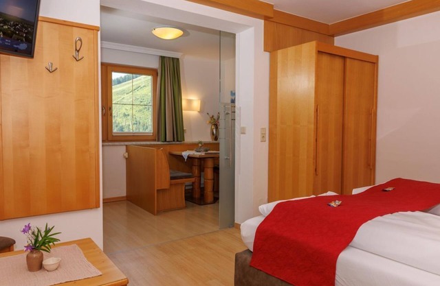 App. 104 - 1 bedroom, living/bedroom, 2 bathrooms - Aparthotel Das Hochkönig