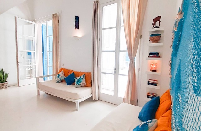 App Rosanna, Estoril area a stone's throw from the sea, Free Wi-Fi & A/C