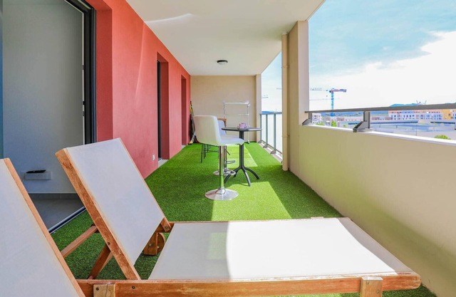 Appart 2 ch 70 m2 avec terrasse - Aix La Duranne