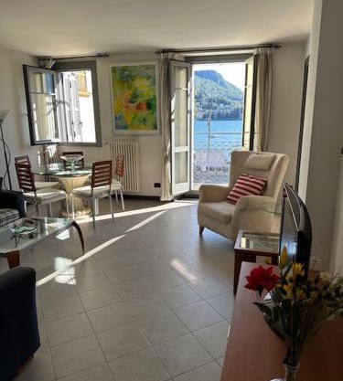 Appartamento vista Lago