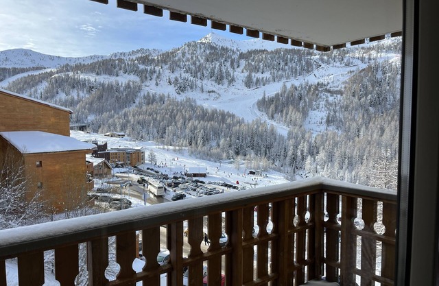 Appartement 3p 50m2 6 Couchages 2sdb 150m des Pistes et Villages Tout Confort