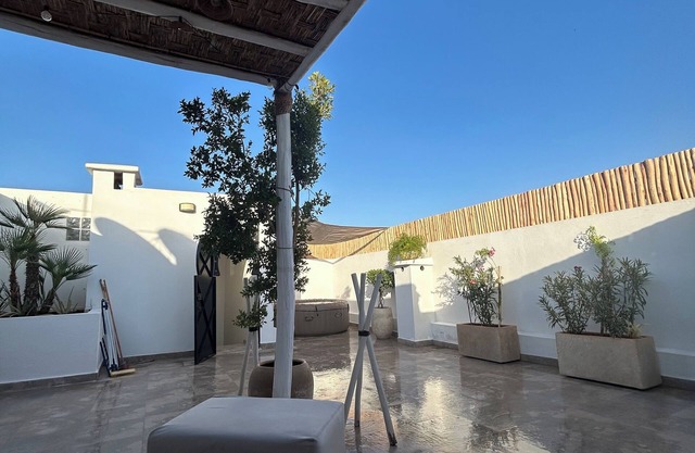 Appartement Avec Grande Terrasse Privative