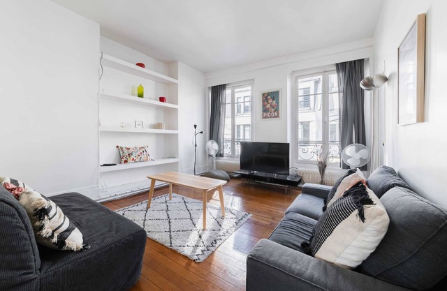 Appartement Paisible Proximité des Halle - 4P