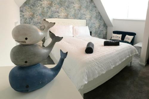 April Lodge The Beach Hut - 1Bed Apartment Near the Beach-Parking-Couples-Friends-Professionals-Contractors