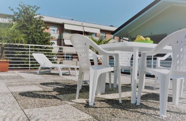 Apt in villa near the sea 100 m²