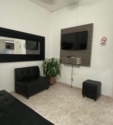 Apto Central primer piso 2 habitaciones