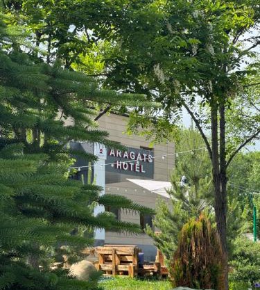 Aragats Hotel