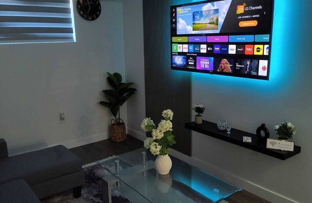 ArbyManie’s Brand-New Basement Apartment – Peaceful & Perfectly Located!