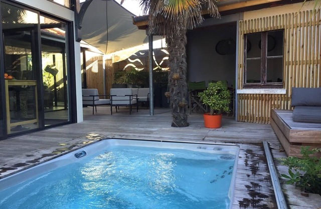 Arcachon, charming 4 * villa with spa for 8p, near Eyrac beach