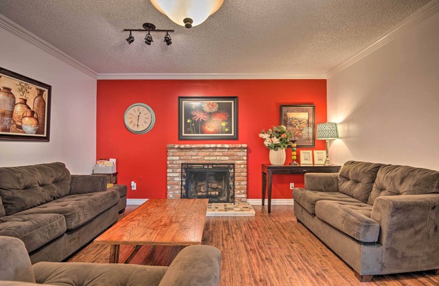 Arcadia Home w/Sunroom & Deck in Central Location