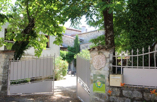 Ardèche Méridionale, beautiful house to share with friends or family,