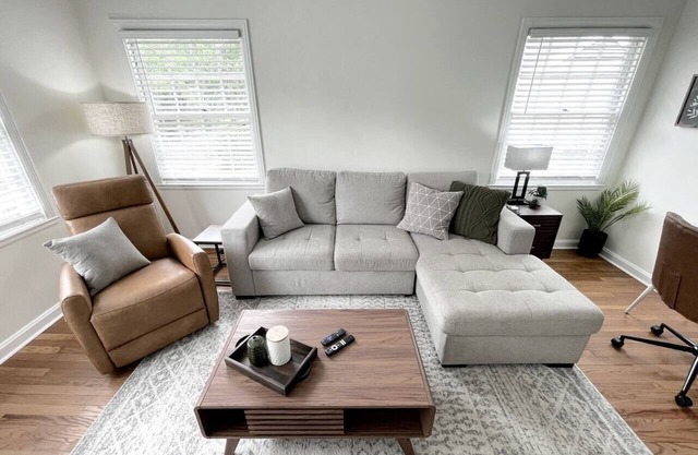 Ardsley Upscale Living Unit #4