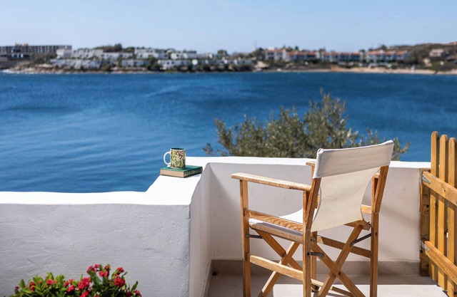 Art Sounion, Seafront Elegance