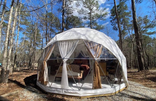Artistic retreat dome with piano near Lake Oconee