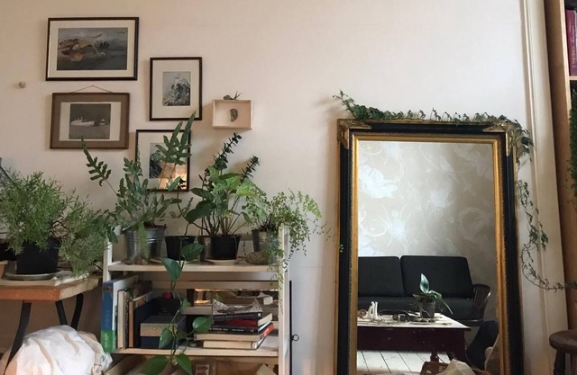 Arty Cosy Central Apartment Close to the Centre of Edinburgh