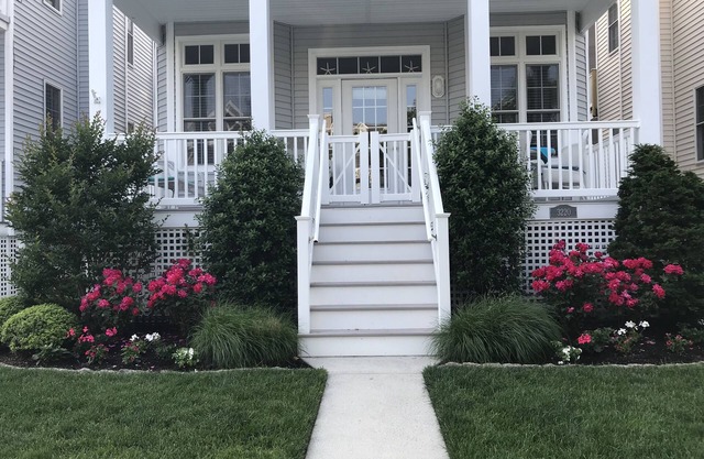 ASBURY RETREAT 1.5 blocks from beach! 3220 Asbury Ave 1st Flr 3 br/2ba