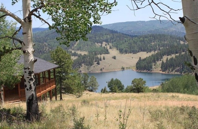 Aspen Lakehouse (in Victor, Co)