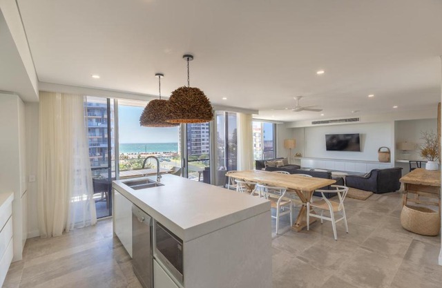 Astina Suites, Forster