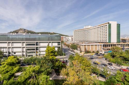 Athena Blue Lux Apartments 2BR 2BA with City Skyline View, near Kolonaki