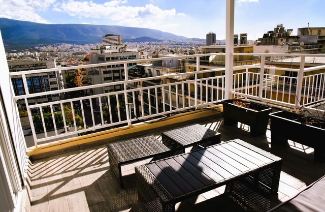 Athens Tiny rooftop by Super Host Hub