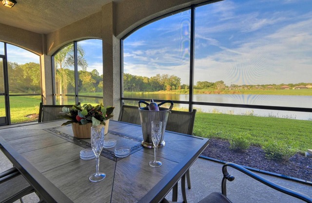 Attractive Coach Home 3/bed, 2/bath, First Floor with Lake View
