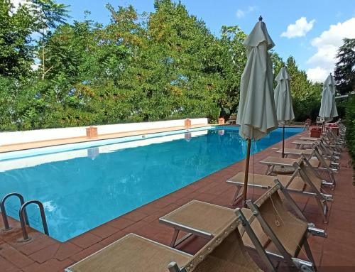 Aurelia Antica Terrace Apt free pool and parking