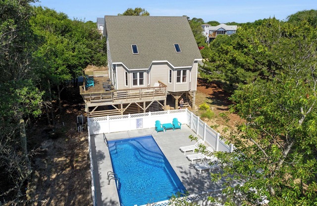 Aurora: Private Pool | Short Walk to Downtown Duck