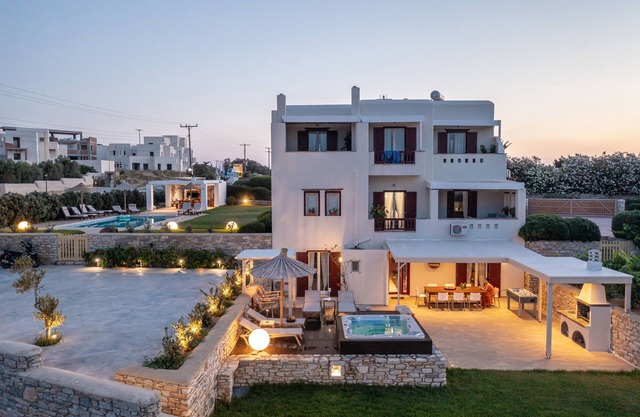Aurora Villa II with private Jacuzzi - Naxos