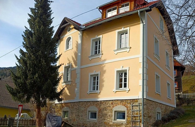 Austrian Alpine Rectory - Beautiful mountain views in a quiet farming hamlet.
