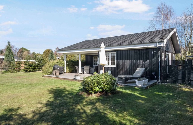 Authentic holiday home close to the beach