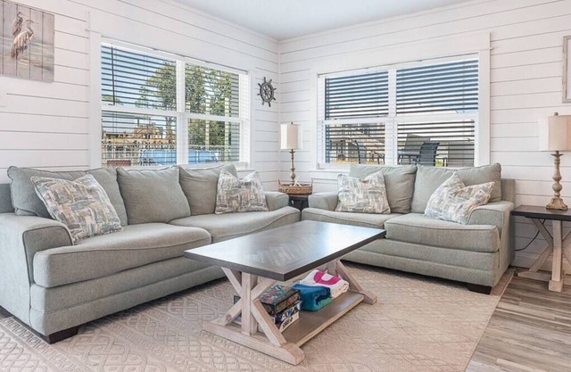 Autumn Escape – Coastal Condos on the Marsh 5A