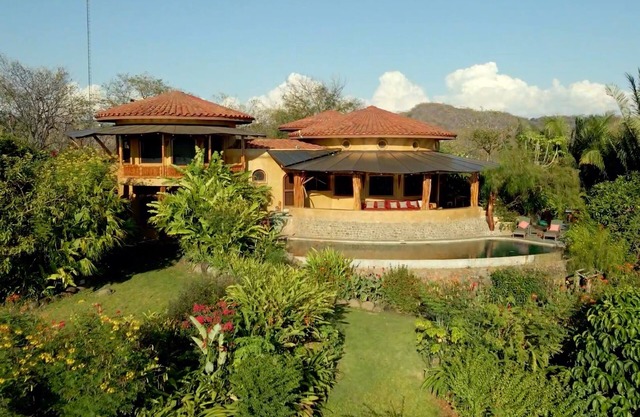 ★Avellanas beach Luxury w/king beds + ocean views