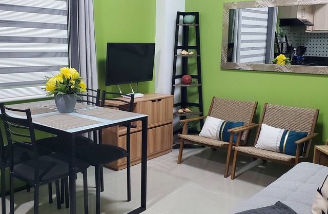 Avocondo Brentwwod 1BR StylishQuiet, 5minwalk to Shops&Restaurants,ClosetoBeach