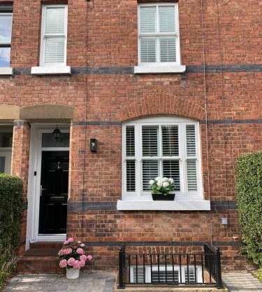 Award Winning Elegant luxurious refurbished meticulous 3 Bed