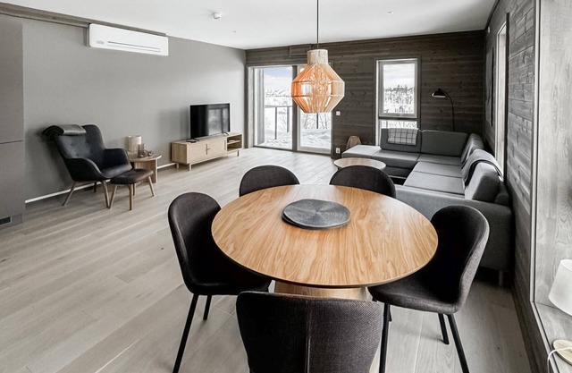 Awesome apartment in Geilo with sauna