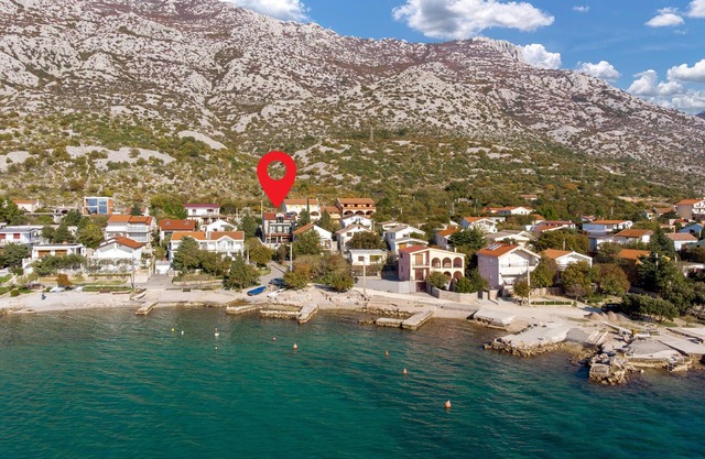 Awesome home in Cesarica with sauna