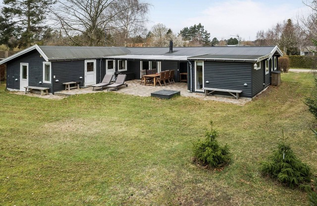 Awesome home in Højby with WiFi