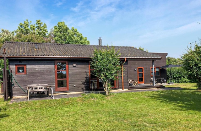 Awesome home in Humble with kitchen
