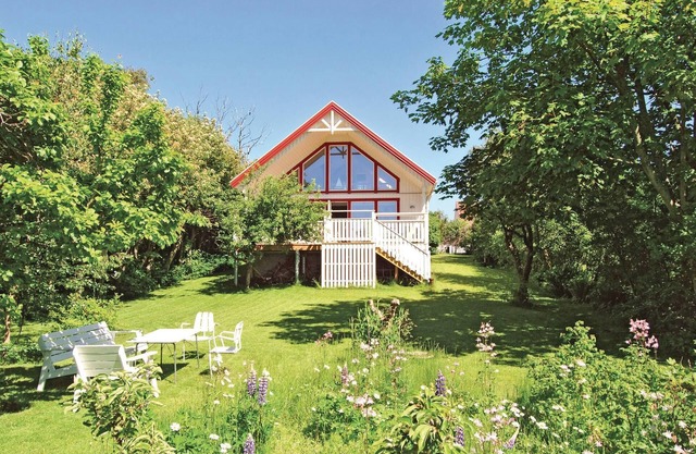 Awesome home in Lerberget with sauna