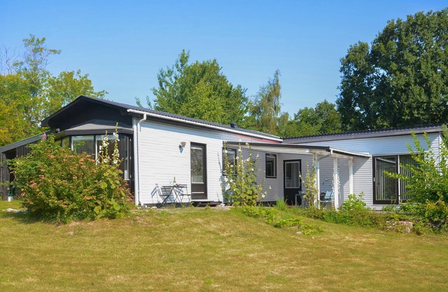 Awesome home in Mesinge with WiFi