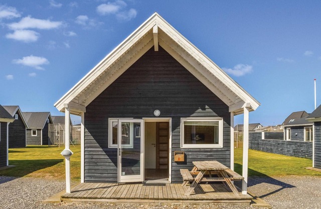 Awesome home in Thyborøn with WiFi
