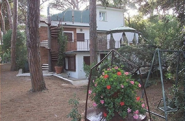 Bougainvillea 3+2 - One Bedroom Apartment, Sleeps 5