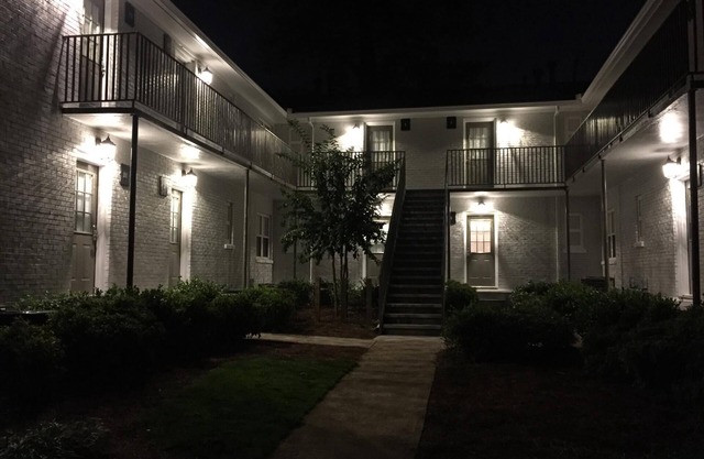 B2bh Great Location Peaceful Condo Near Peachtree Street