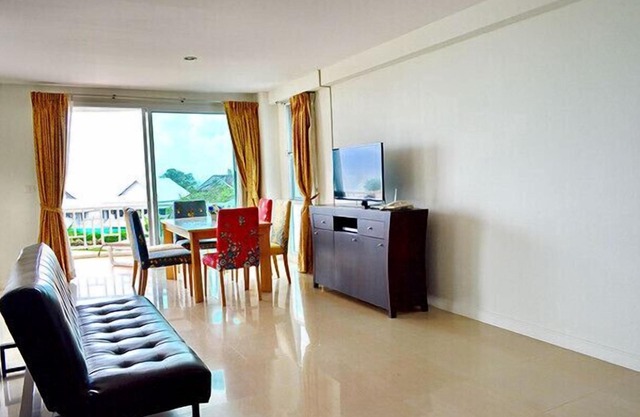 Baan Poolom - Beautiful 2 Bedroom 035